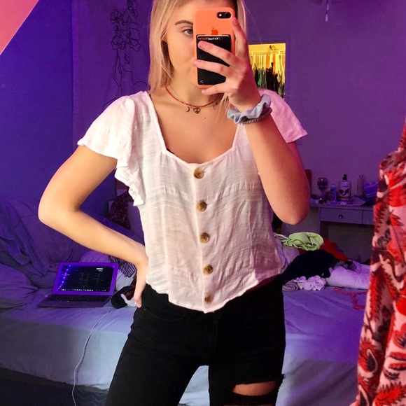 AE button up top - Picture 3 of 3